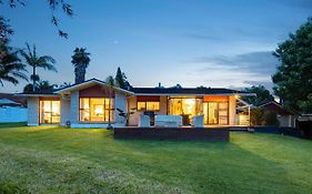 The Waterfront 361-With Sea View, Skysport And Air Conditioner In Each Bedroom